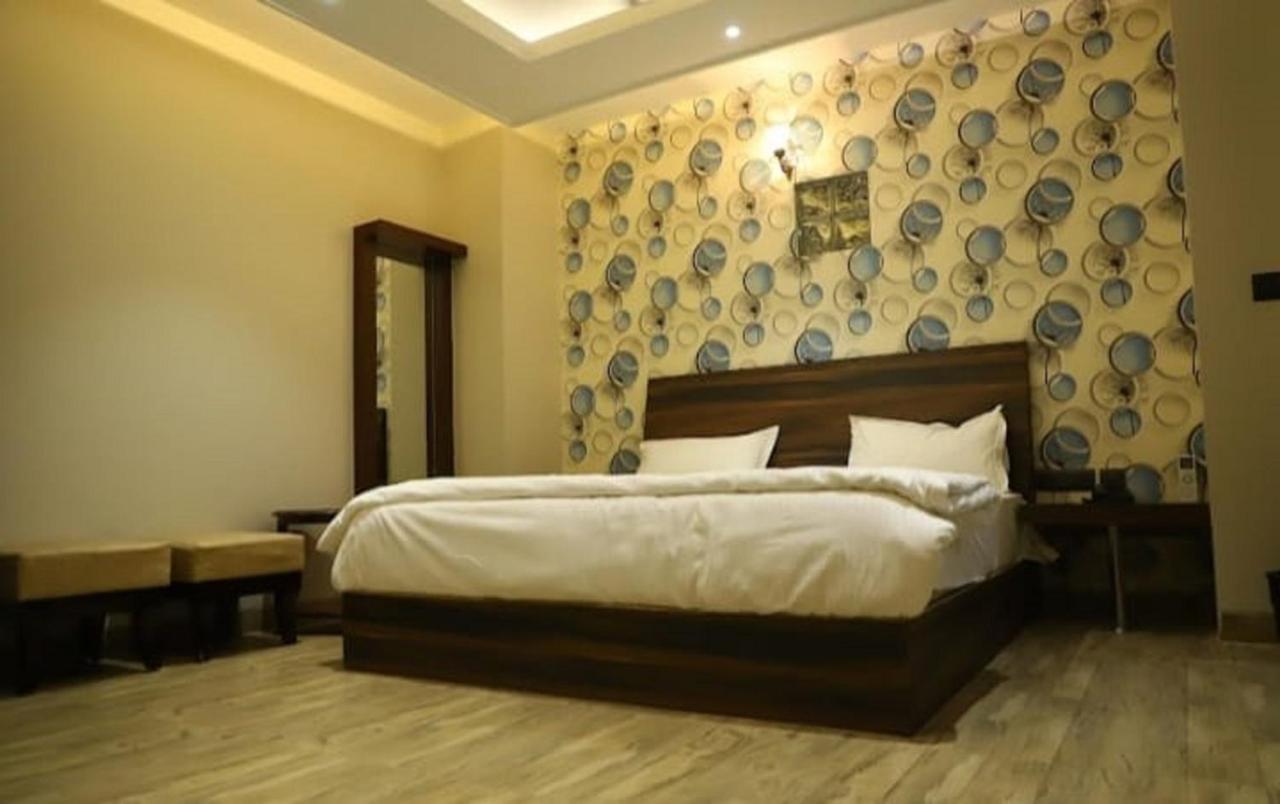 Hotel The Midnight By Wb Inn Agra  Exterior foto